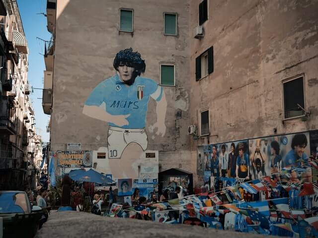 γράφιτι του Maradona στην Νάπολη